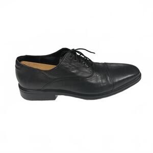 Men’s black‎ leather Cole Haan, flat dress shoes size 12 EUC cap toe